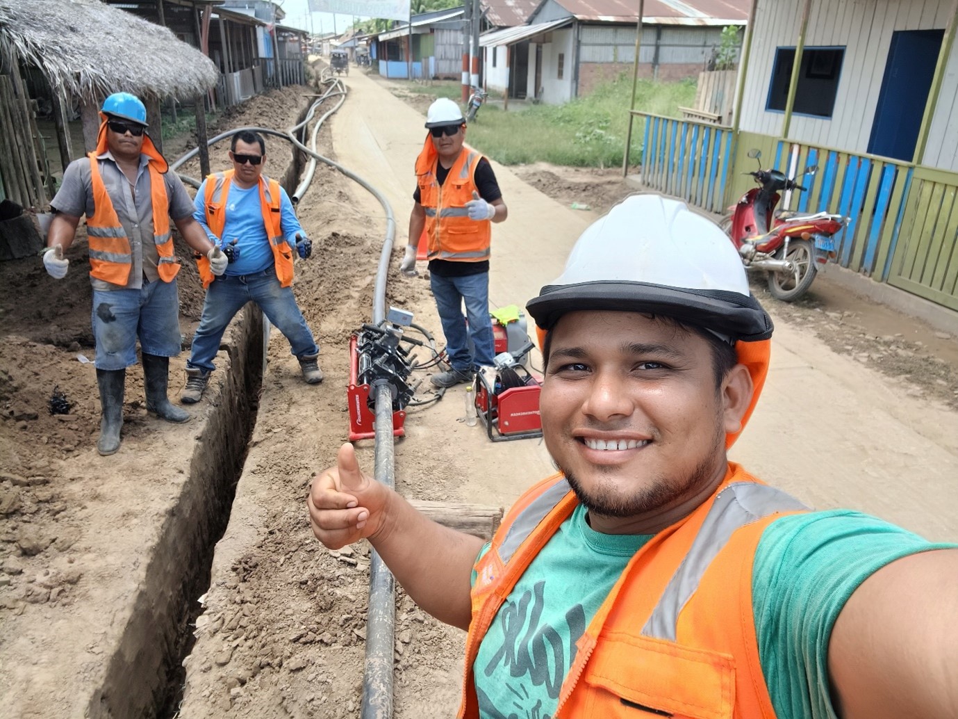 Water Mission workers in Peru