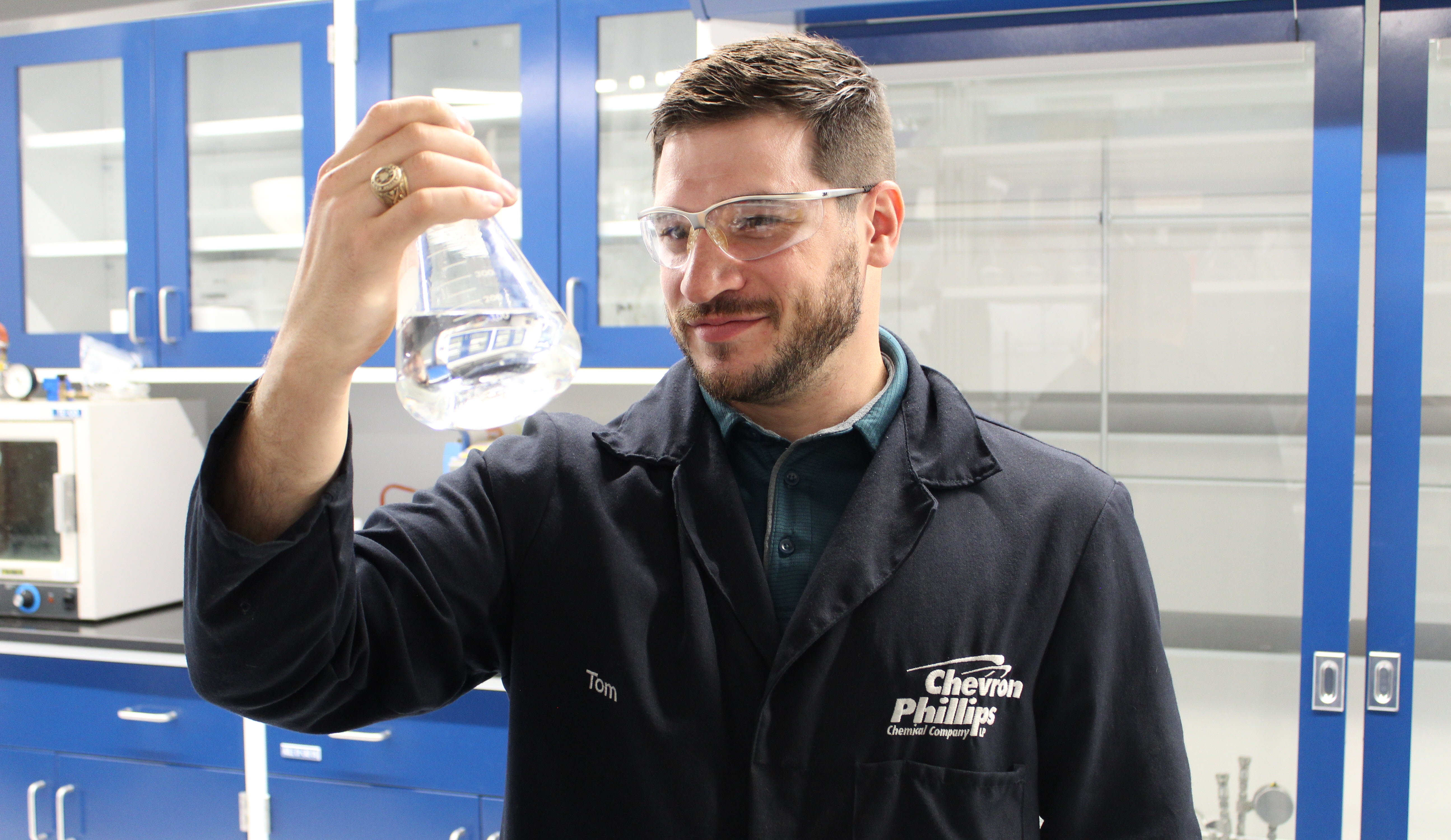 Dr. Tom with Beker in a lab